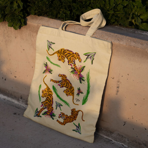 Tigre Tote Bag